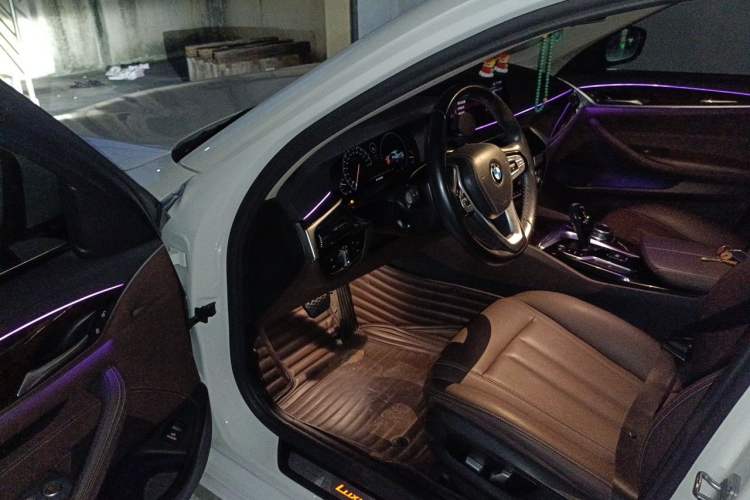 Used BMW 5 Series 2019 525Li Luxury Package Driver Seat