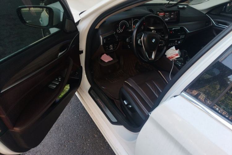 Used BMW 5 Series 2019 530Li Luxury Edition Premium Package Driver Seat