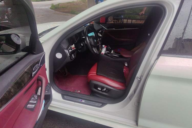 Used BMW 5 Series 2019 530Li Leading Model M Sport Package Driver Seat