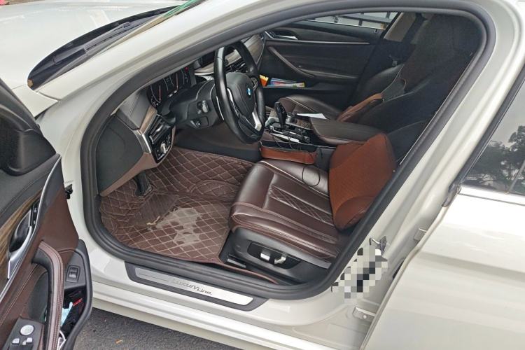 Used BMW 5 Series 2019 530Li Leading Model Luxury Package Driver Seat