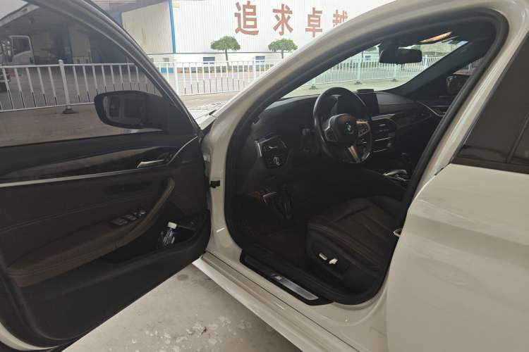 Used BMW 5 Series 2019 525Li M Sport Package Driver Seat