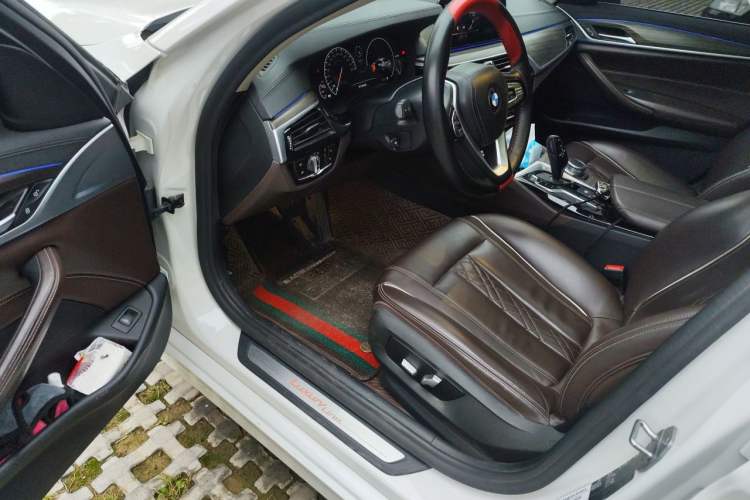 Used BMW 5 Series 2019 530Li Leading Model Luxury Package Driver Seat