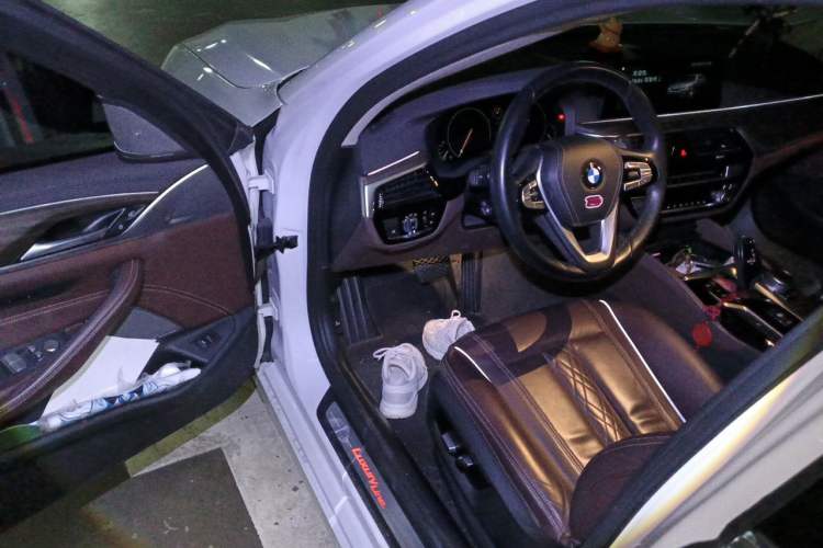 Used BMW 5 Series 2019 Facelifted 530Li Leading Edition Luxury Package Driver Seat