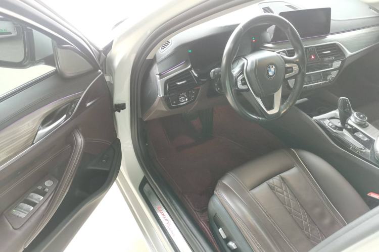 Used BMW 5 Series 2019 Facelifted 530Li Leading Edition Luxury Package Driver Seat