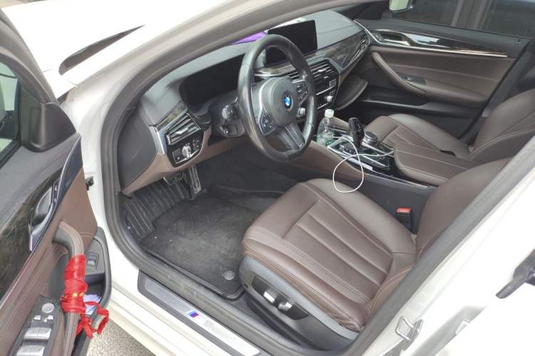 Used BMW 5 Series 2019 Restyled 525Li M Sport Package Driver Seat