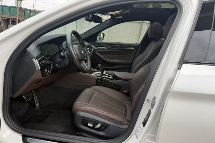 Used BMW 5 Series 2019 Restyled 525Li M Sport Package Driver Seat