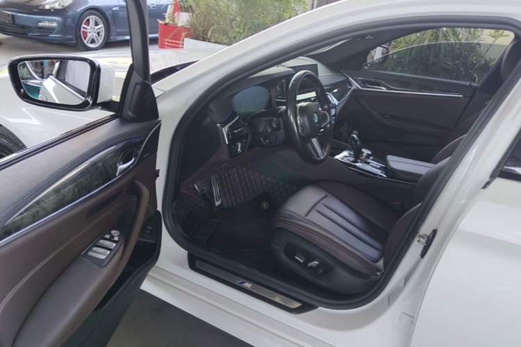 Used BMW 5 Series 2019 525Li M Sport Package Driver Seat