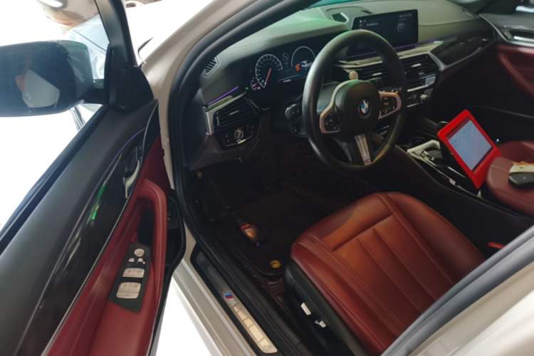 Used BMW 5 Series 2019 525Li M Sport Package Driver Seat