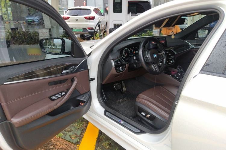 Used BMW 5 Series 2019 525Li M Sport Package Driver Seat