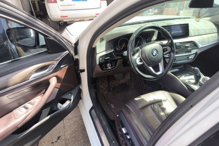 Used BMW 5 Series 2019 530Li Leading Model Luxury Package Driver Seat