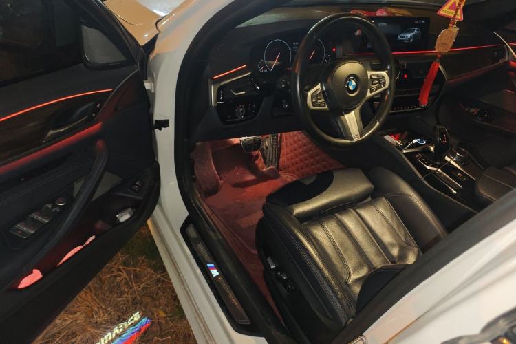 Used BMW 5 Series 2019 Facelifted 530i M Sport Package Driver Seat