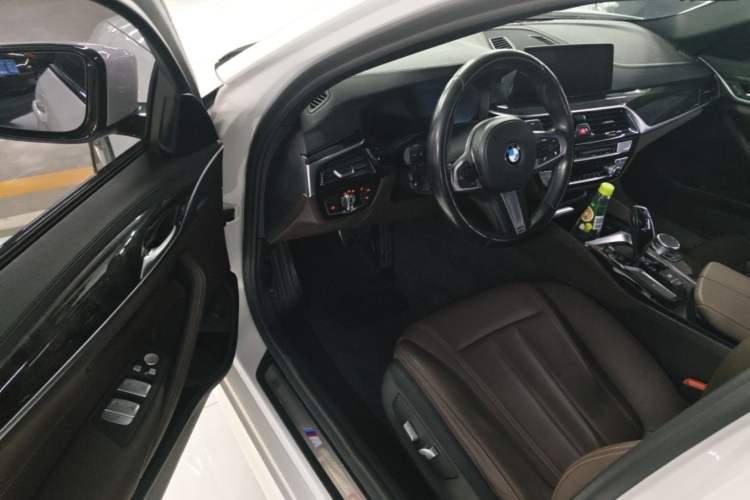 Used BMW 5 Series 2019 Restyled 525Li M Sport Package Driver Seat