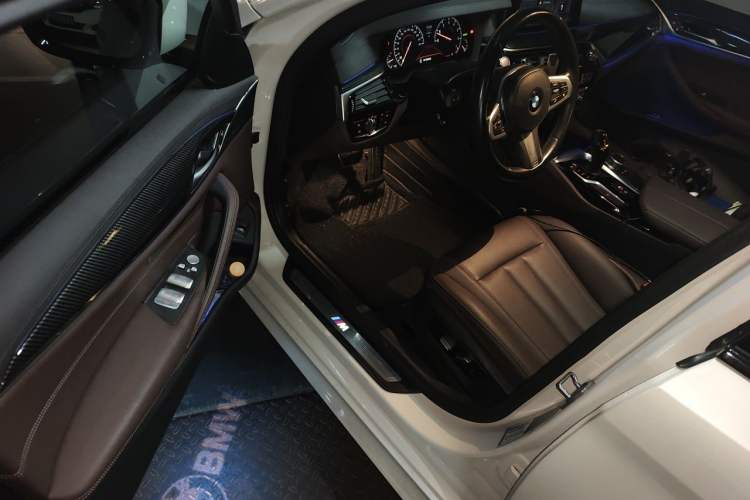 Used BMW 5 Series 2019 525Li M Sport Package Driver Seat