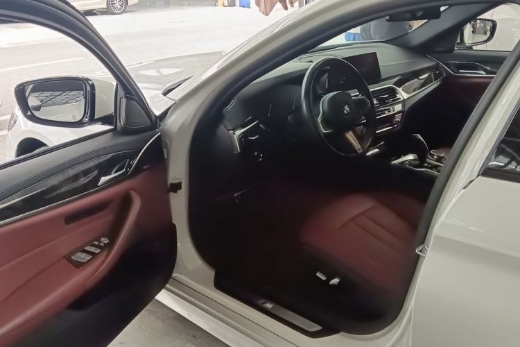 Used BMW 5 Series 2019 530Li Leading Model M Sport Package Driver Seat
