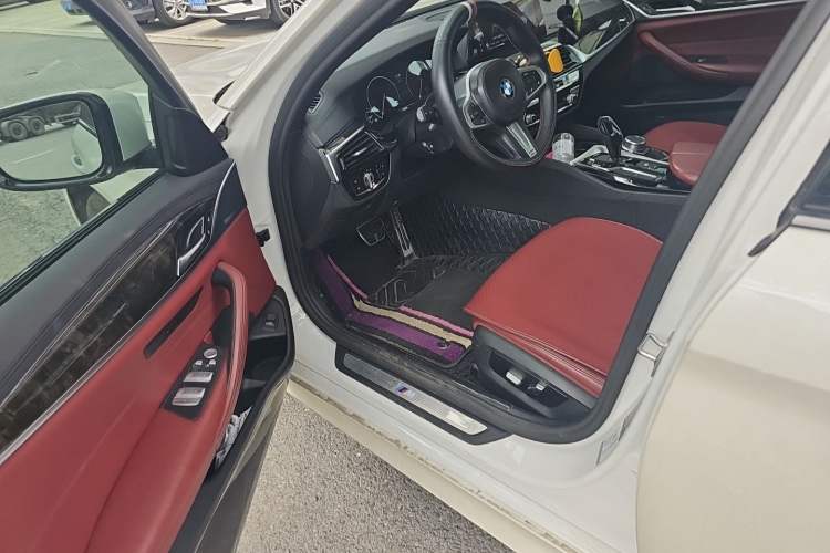Used BMW 5 Series 2019 530Li xDrive M Sport Package Driver Seat