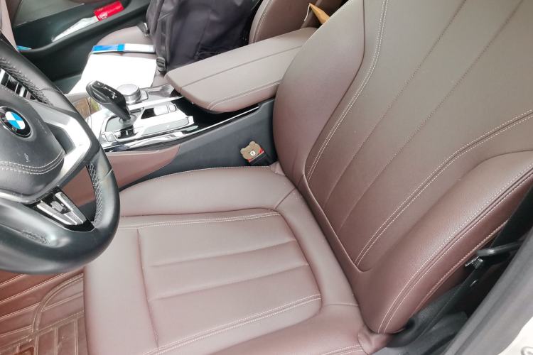 Used BMW 5 Series 2019 525Li Luxury Package Driver Seat