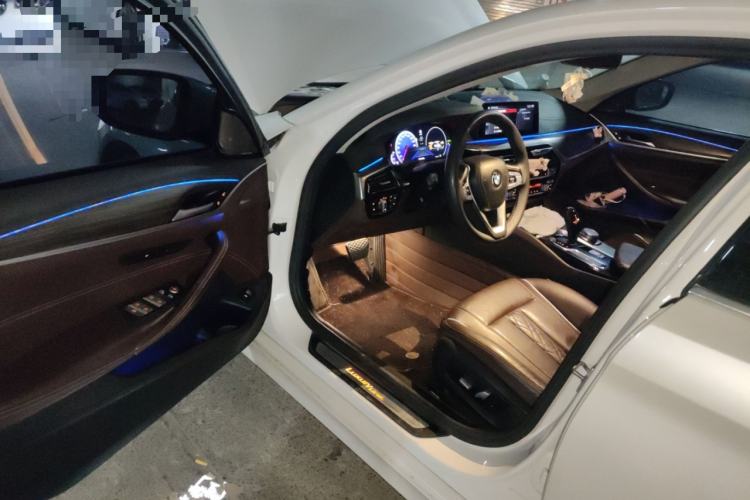 Used BMW 5 Series 2019 Facelifted 530Li Luxury Edition Premium Package Driver Seat