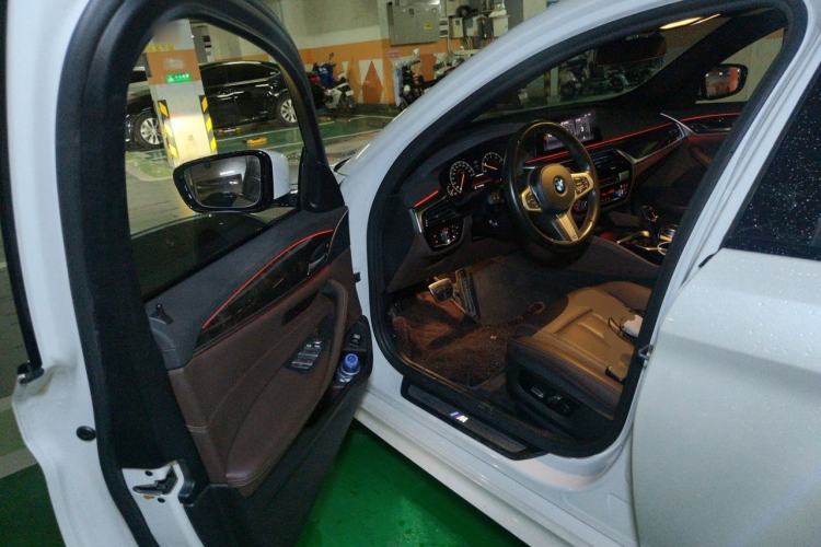 Used BMW 5 Series 2019 525Li M Sport Package Driver Seat