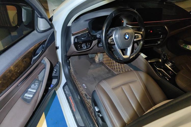 Used BMW 5 Series 2019 525Li Luxury Package Driver Seat