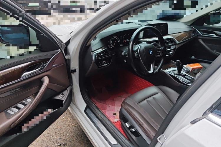 Used BMW 5 Series 2019 525Li Luxury Package Driver Seat