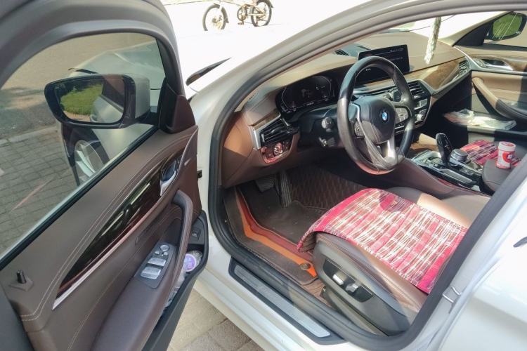 Used BMW 5 Series 2019 525Li Luxury Package Driver Seat