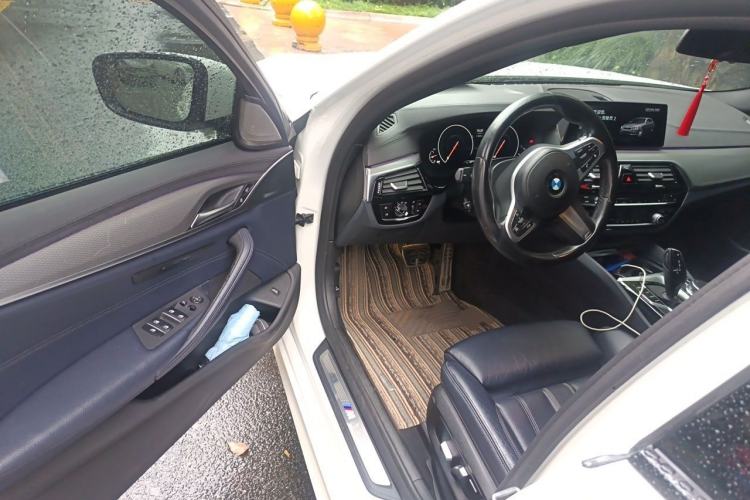 Used BMW 5 Series 2019 525i M Sport Package Driver Seat