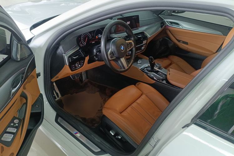 Used BMW 5 Series 2019 525i M Sport Package Driver Seat