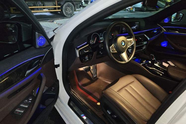 Used BMW 5 Series 2019 Restyled 525Li M Sport Package Driver Seat