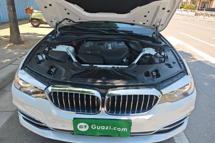 Used BMW 5 Series 2019 Facelifted 525Li Luxury Package Engine Bay