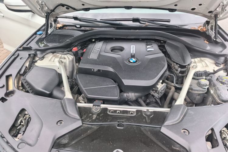 Used BMW 5 Series 2019 525Li M Sport Package Engine Bay