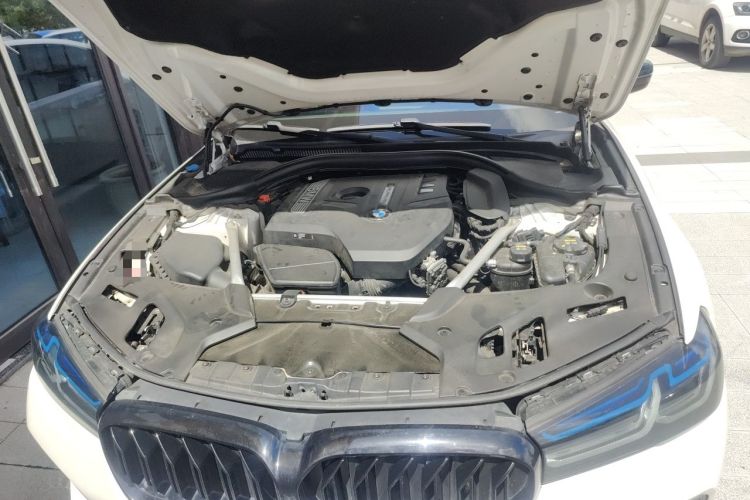 Used BMW 5 Series 2019 530Li Leading Model M Sport Package Engine Bay