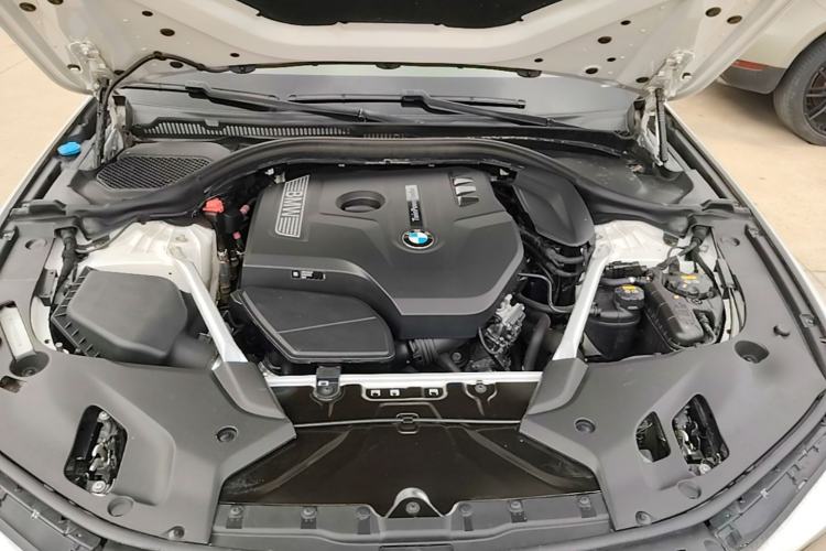 Used BMW 5 Series 2019 525Li Luxury Package Engine Bay