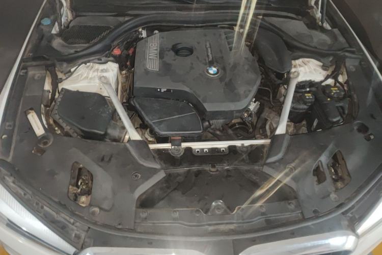 Used BMW 5 Series 2019 525Li M Sport Package Engine Bay