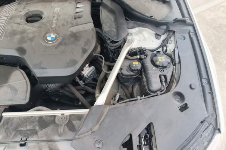 Used BMW 5 Series 2019 525i M Sport Package Engine Bay Left