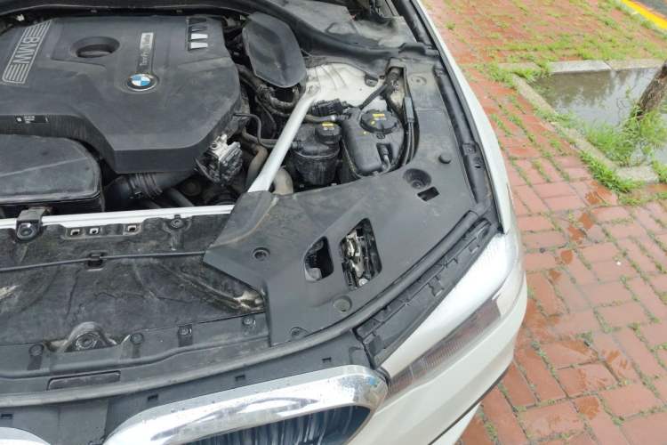 Used BMW 5 Series 2019 Restyled 525Li M Sport Package Engine Bay Left