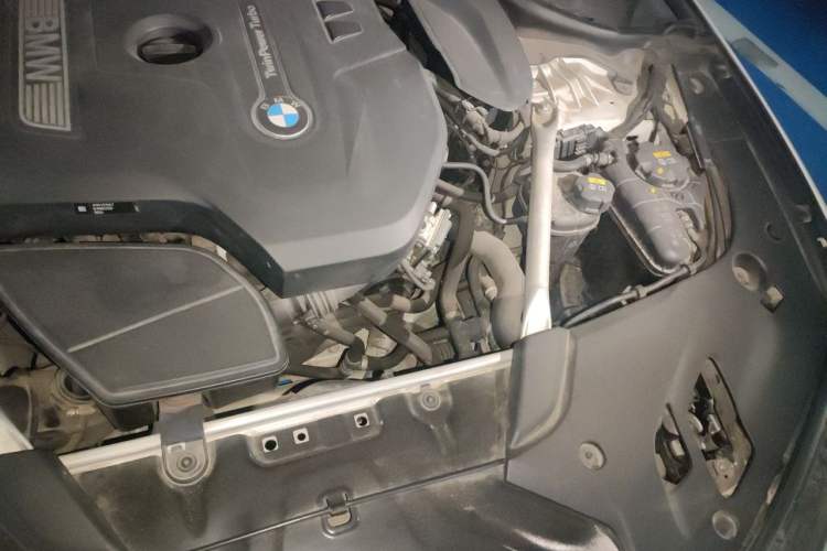 Used BMW 5 Series 2019 530Li Leading Model M Sport Package Engine Bay Left
