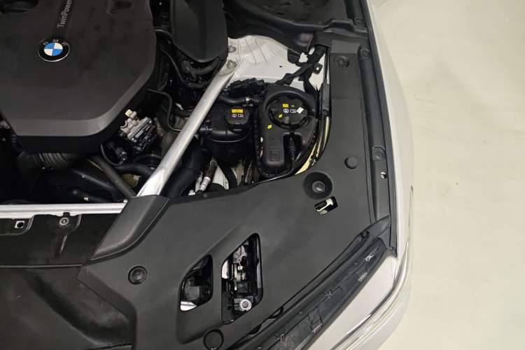 Used BMW 5 Series 2019 Facelifted 525Li Luxury Package Engine Bay Left