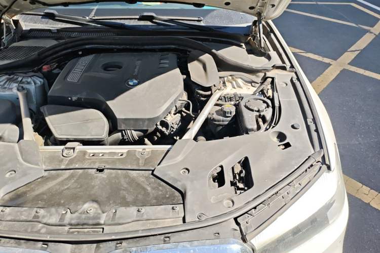 Used BMW 5 Series 2019 525Li M Sport Package Engine Bay Left
