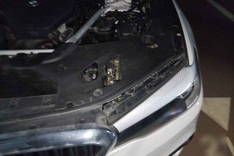 Used BMW 5 Series 2019 525Li M Sport Package Engine Bay Left