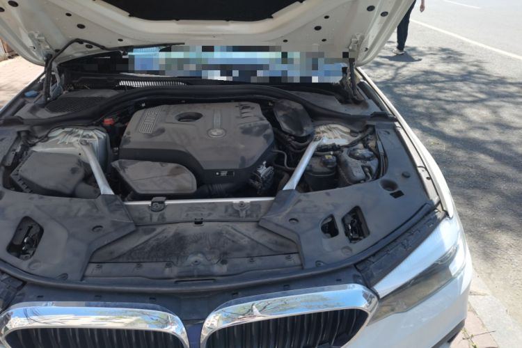 Used BMW 5 Series 2019 525i M Sport Package Engine Bay Left