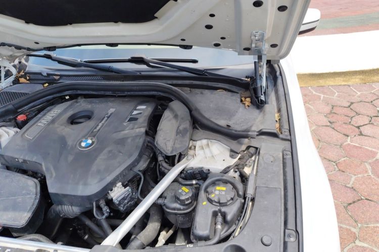 Used BMW 5 Series 2019 Restyled 525Li M Sport Package Engine Bay Left