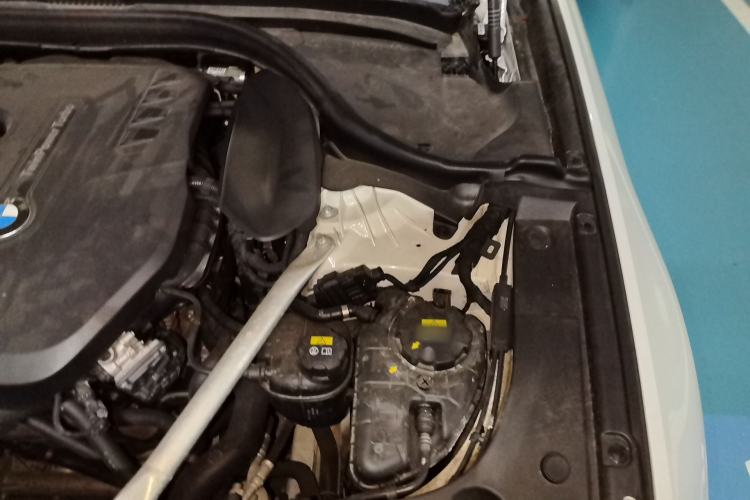Used BMW 5 Series 2019 Facelifted 530Li Leading Edition M Sport Package Engine Bay Left