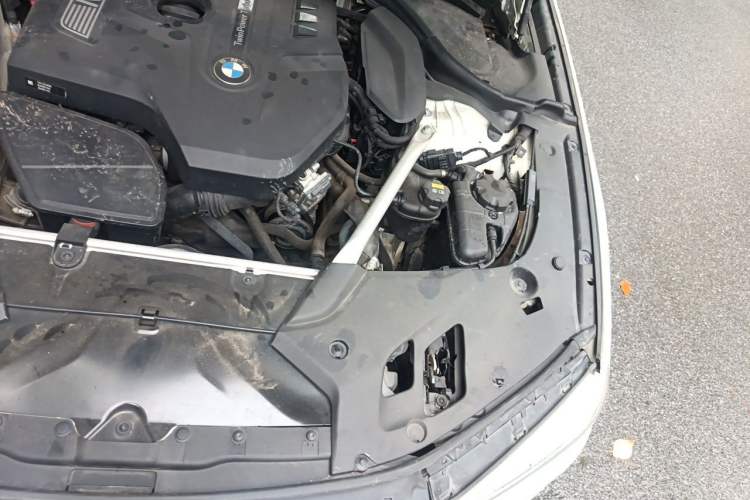 Used BMW 5 Series 2019 525i M Sport Package Engine Bay Left