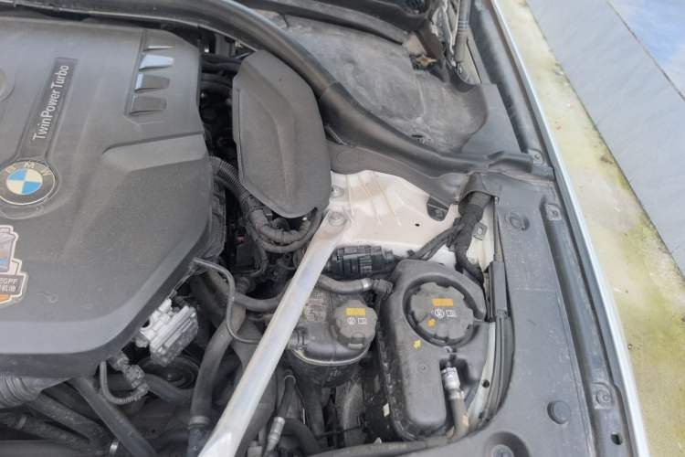Used BMW 5 Series 2019 Restyled 525Li M Sport Package Engine Bay Left