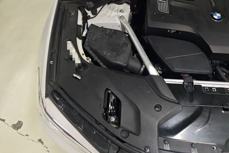 Used BMW 5 Series 2019 Facelifted 525Li Luxury Package Engine Bay Right