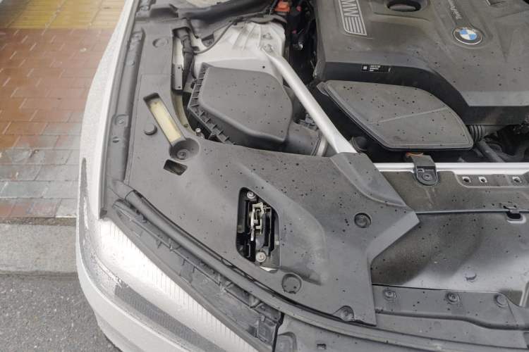 Used BMW 5 Series 2019 Restyled 525Li M Sport Package Engine Bay Right