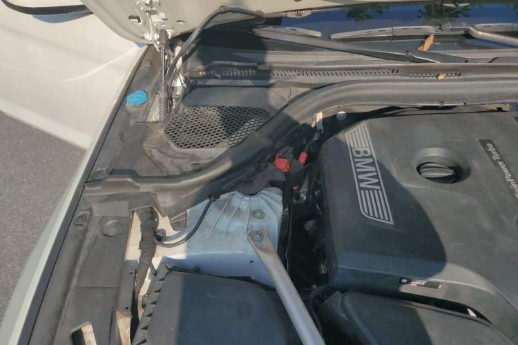 Used BMW 5 Series 2019 Facelifted 530Li Leading Edition M Sport Package Engine Bay Right