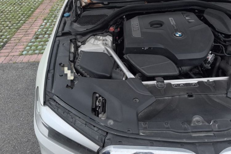 Used BMW 5 Series 2019 Facelifted 530Li Leading Edition M Sport Package Engine Bay Right