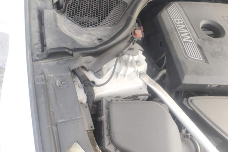 Used BMW 5 Series 2019 Restyled 525Li M Sport Package Engine Bay Right