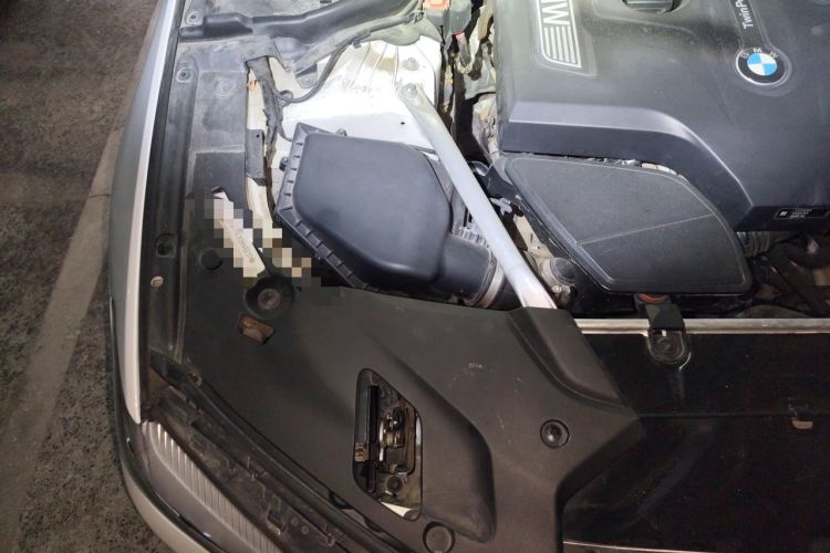 Used BMW 5 Series 2019 525i M Sport Package Engine Bay Right